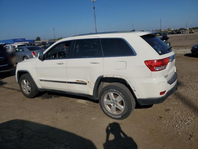 1C4RJFAG7CC155523 - 2012 JEEP GRAND CHER LAREDO WHITE photo 2