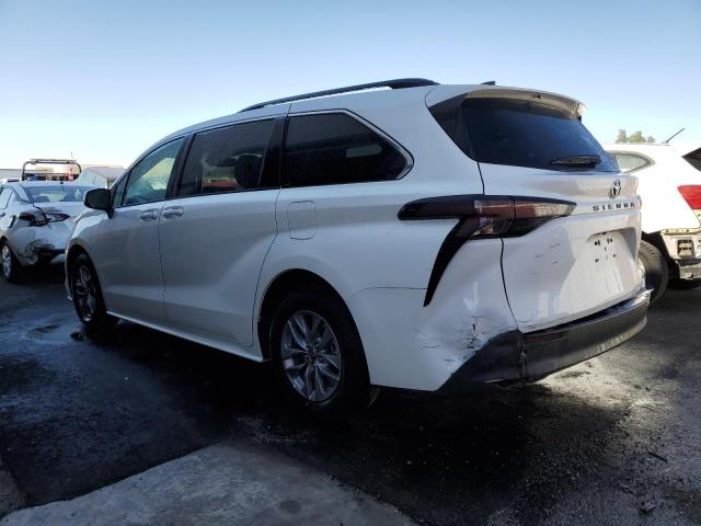 5TDBRKEC0RS211402 - 2024 TOYOTA SIENNA LE WHITE photo 2
