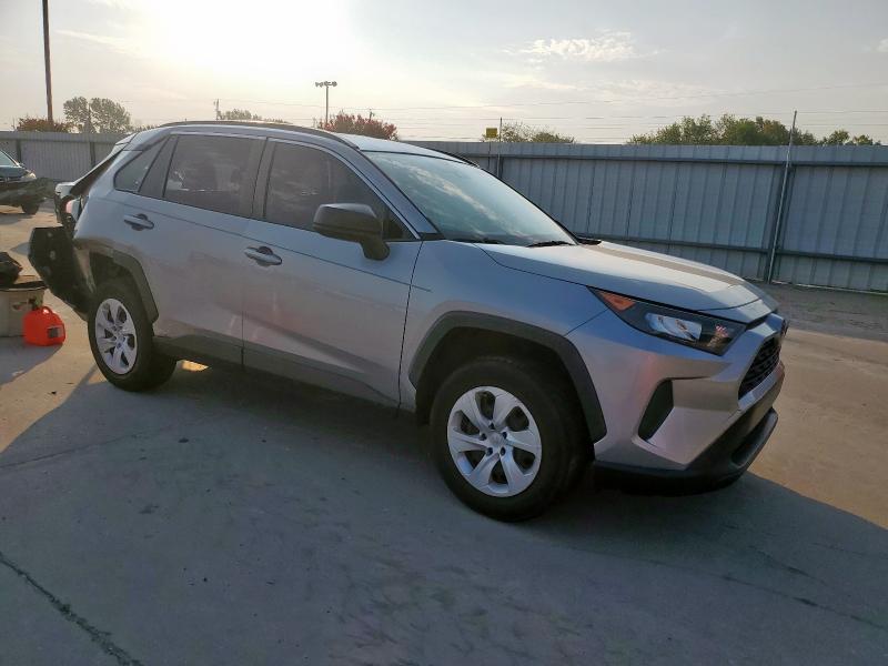 JTMH1RFVXMD523337 - 2021 TOYOTA RAV4 LE SILVER photo 4