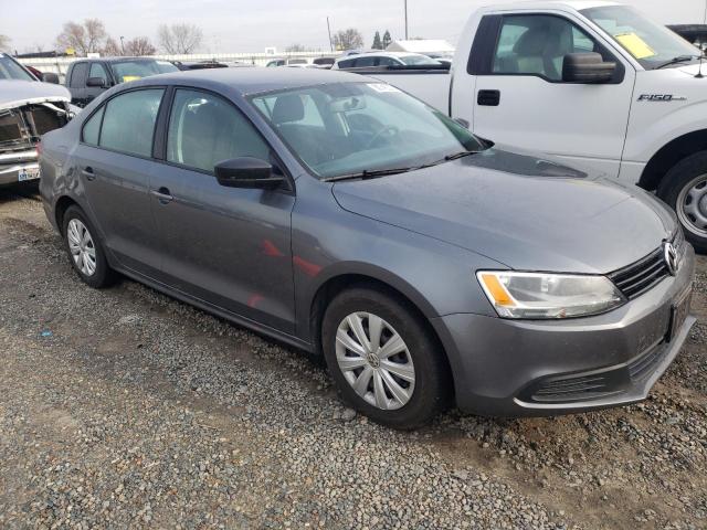 3VW2K7AJ3EM333832 - 2014 VOLKSWAGEN JETTA BASE GRAY photo 4