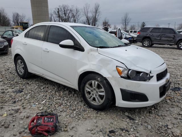 1G1JC5SH4D4195992 - 2013 CHEVROLET SONIC LT WHITE photo 4