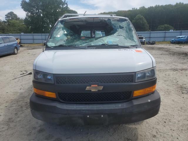 1GCWGBFP8K1141305 - 2019 CHEVROLET EXPRESS G2 WHITE photo 5