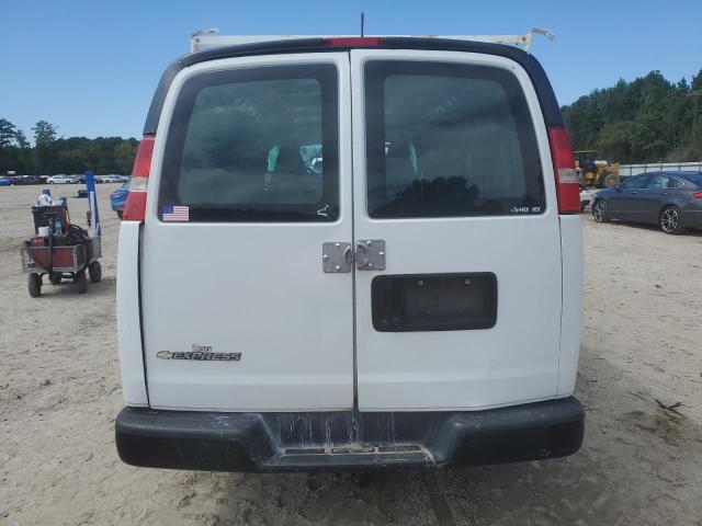 1GCWGBFP8K1141305 - 2019 CHEVROLET EXPRESS G2 WHITE photo 6