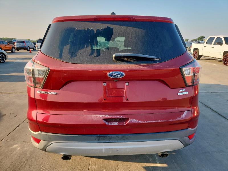 1FMCU0GD7HUA81251 - 2017 FORD ESCAPE SE RED photo 6