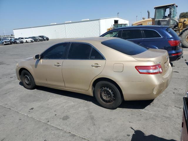 4T1BF3EK4AU077544 - 2010 TOYOTA CAMRY BASE GOLD photo 2