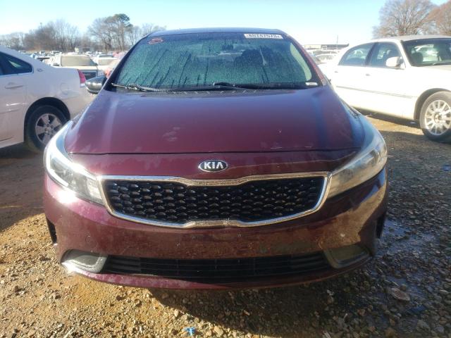 3KPFK4A73HE023511 - 2017 KIA FORTE LX BURGUNDY photo 5