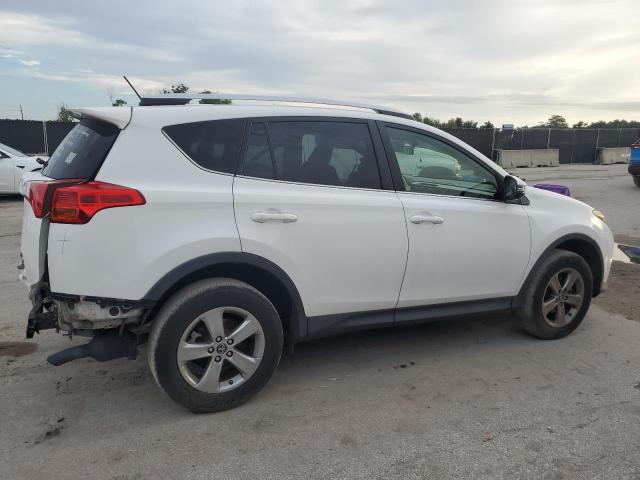 JTMWFREV9FJ059987 - 2015 TOYOTA RAV4 XLE 白色 照片 3