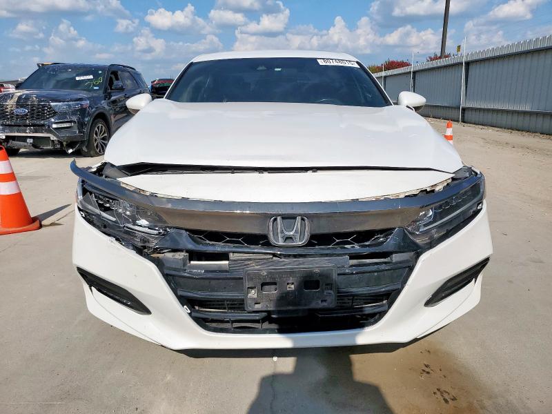 1HGCV1F36JA242438 - 2018 HONDA ACCORD SPORT თეთრი ფოტო 5