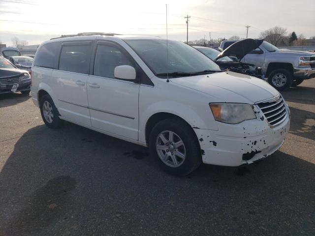 2A4RR5DX3AR329603 - 2010 CHRYSLER TOWN & COU TOURING WHITE photo 4