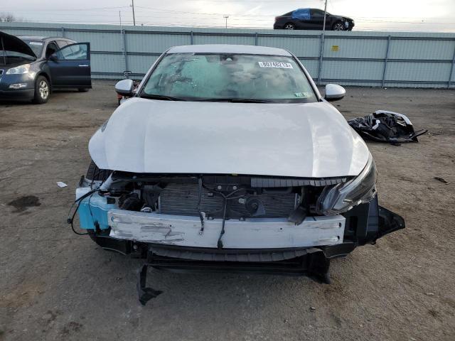 1N4BL4DV5PN355665 - 2023 NISSAN ALTIMA SV SILVER photo 5