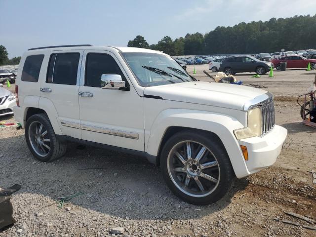 1J8GP28K09W511464 - 2009 JEEP LIBERTY SPORT WHITE photo 4