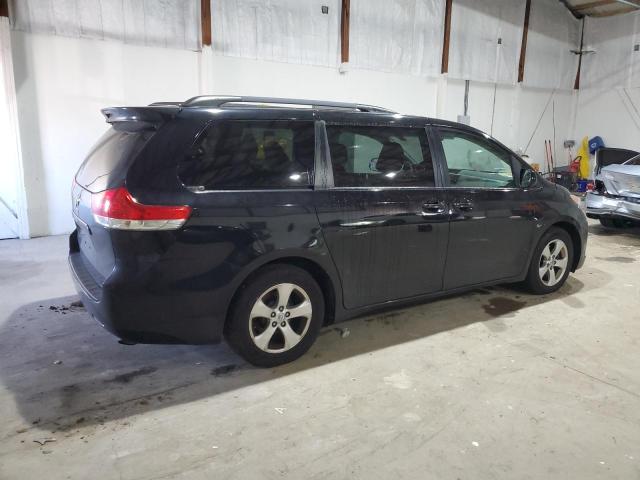 5TDKK3DCXES487446 - 2014 TOYOTA SIENNA LE BLACK photo 3