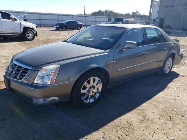 1G6KH5EY3AU137721 - 2010 CADILLAC DTS PREMIUM COLLECTION GOLD photo 1