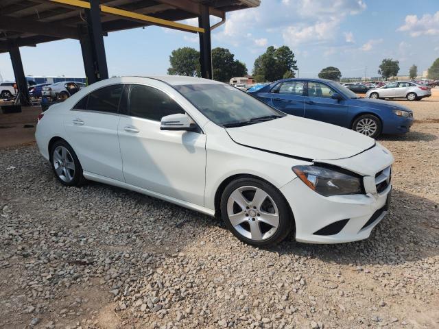 WDDSJ4GB8GN294738 - 2016 MERCEDES-BENZ CLA 250 4MATIC WHITE photo 4