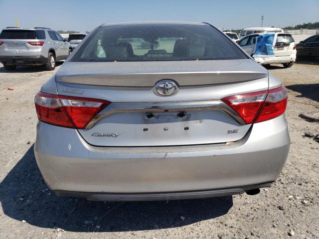 4T1BF1FK8HU447522 - 2017 TOYOTA CAMRY LE SILVER photo 6