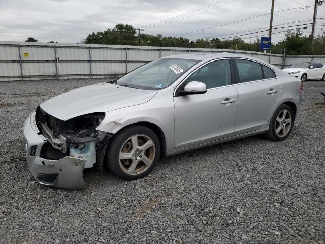 2012 VOLVO S60 T5, 