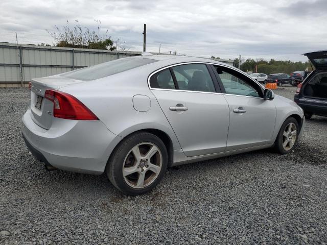 YV1622FS8C2139966 - 2012 VOLVO S60 T5 SILVER photo 3