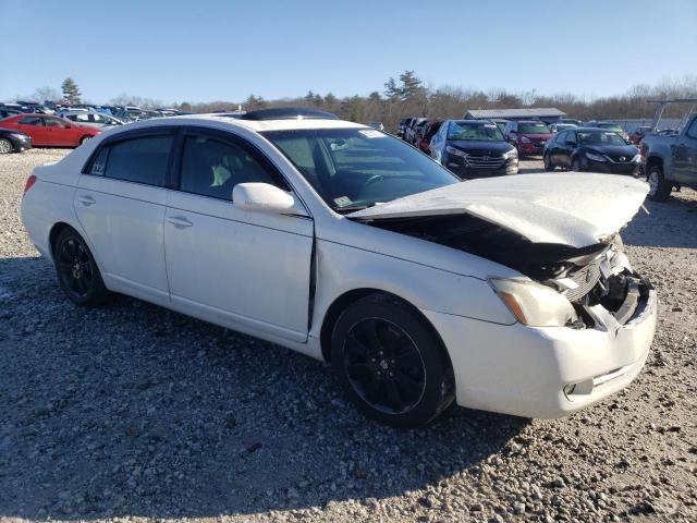 4T1BK36B16U065286 - 2006 TOYOTA AVALON XL WHITE photo 4