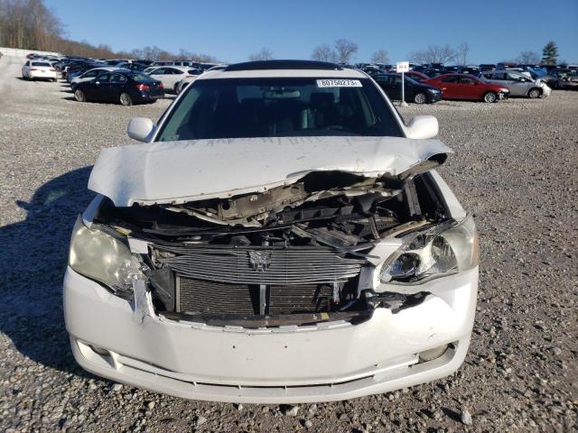 4T1BK36B16U065286 - 2006 TOYOTA AVALON XL WHITE photo 5