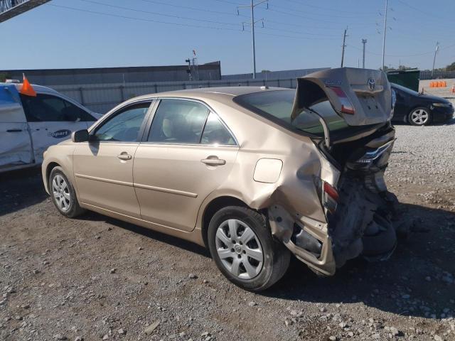 4T1BF3EK1AU025756 - 2010 TOYOTA CAMRY BASE GOLD photo 2