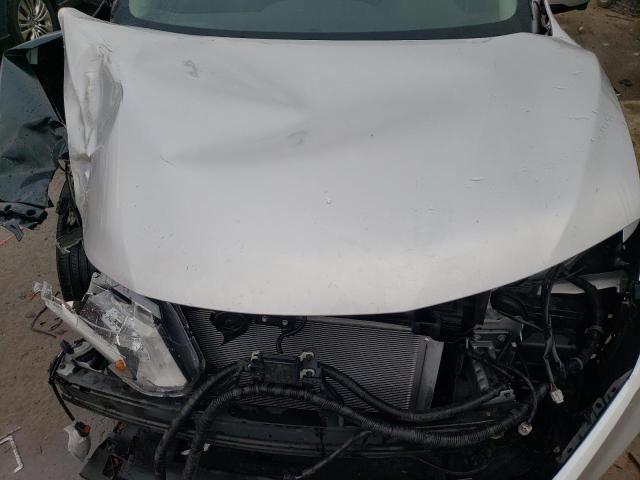 JN8AT2MT3HW406394 - 2017 NISSAN ROGUE S SILVER photo 12