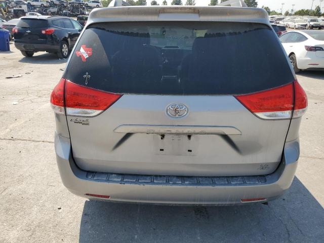 5TDJK3DC5DS054207 - 2013 TOYOTA SIENNA LE 银色 照片 6