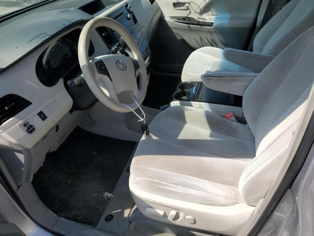 5TDJK3DC5DS054207 - 2013 TOYOTA SIENNA LE 银色 照片 7