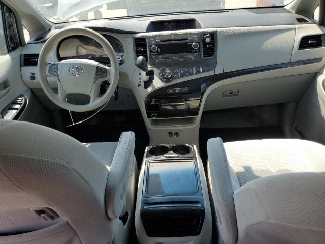 5TDJK3DC5DS054207 - 2013 TOYOTA SIENNA LE 银色 照片 8