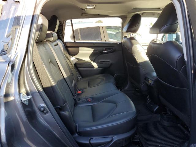 5TDHZRAH4NS137335 - 2022 TOYOTA HIGHLANDER XLE CHARCOAL photo 11