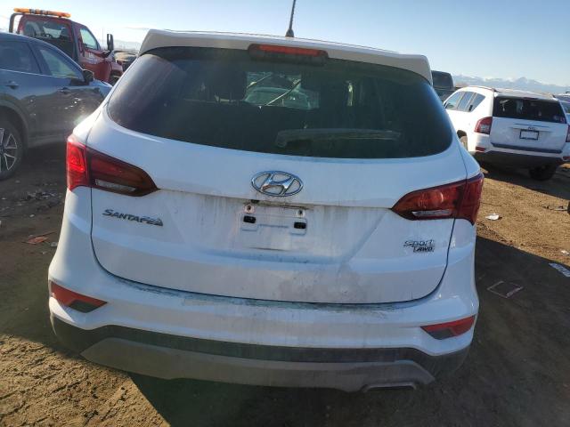 5NMZTDLB5JH071960 - 2018 HYUNDAI SANTA FE S WHITE photo 6