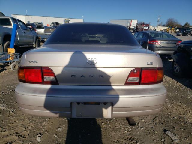 4T1SK12EXSU607645 - 1995 TOYOTA CAMRY LE GOLD photo 6