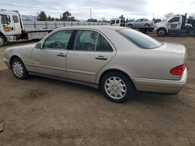 WDBJF65H8XA792048 - 1999 MERCEDES-BENZ E 320 BEIGE photo 2