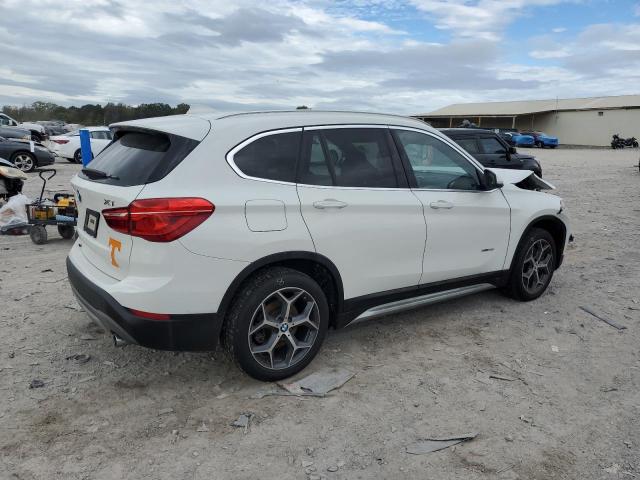 WBXHT3C36J5F88871 - 2018 BMW X1 XDRIVE28I Biały zdjęcie 3