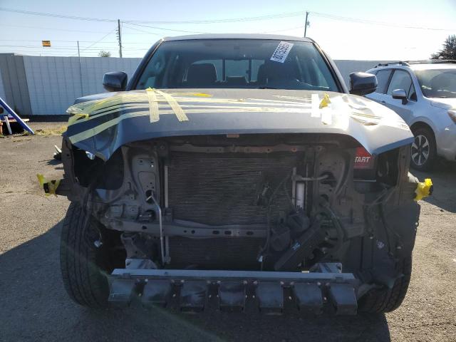 3TMBZ5DN3HM006689 - 2017 TOYOTA TACOMA DOUBLE CAB رمادي صورة 5