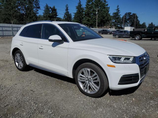 WA1BNAFY7K2124412 - 2019 AUDI Q5 PREMIUM PLUS WHITE photo 4