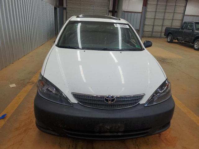 4T1BF32K32U006681 - 2002 TOYOTA CAMRY LE WHITE photo 5