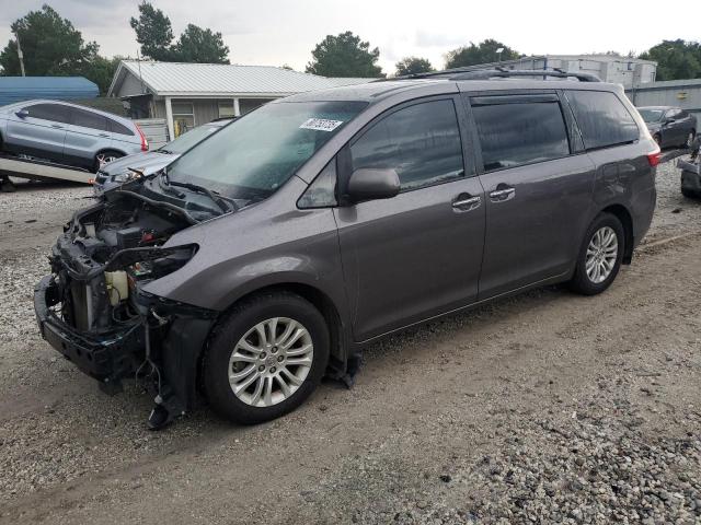 2015 TOYOTA SIENNA XLE, 