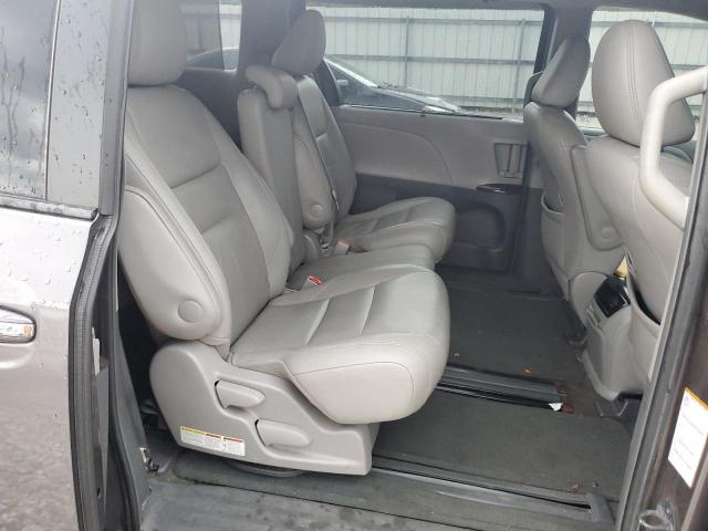 5TDYK3DC7FS636293 - 2015 TOYOTA SIENNA XLE 石墨色 照片 11