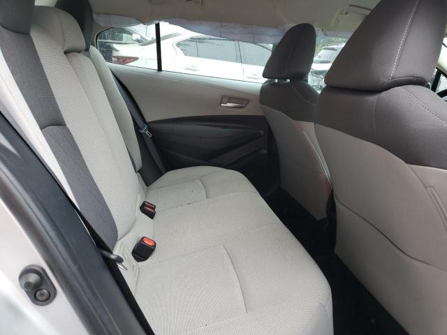 5YFEPRAE4LP105733 - 2020 TOYOTA COROLLA LE SILVER photo 10