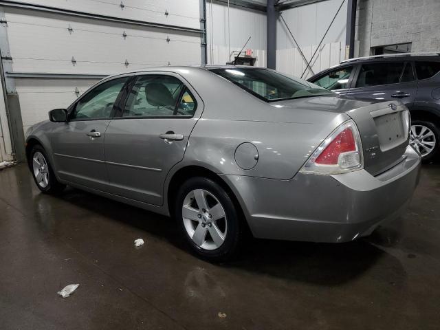 3FAHP07159R210707 - 2009 FORD FUSION SE SILVER photo 2