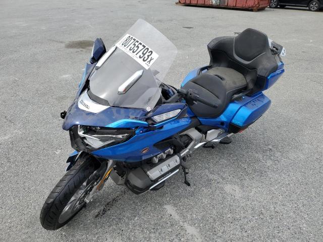 JH2SC7952NK400992 - 2022 HONDA GL1800 D BLUE photo 2