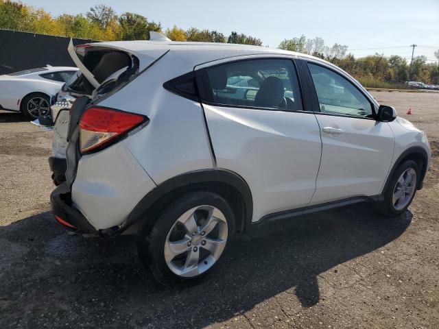 3CZRU6H30MM738049 - 2021 HONDA HR-V LX WHITE photo 3