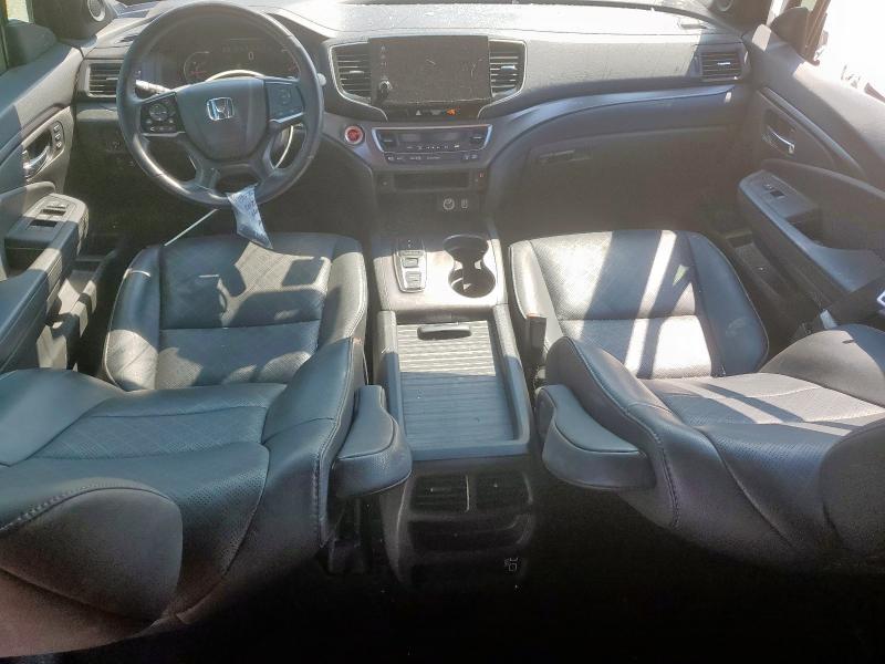 5FNYF7H55MB004689 - 2021 HONDA PASSPORT EXL WHITE photo 8