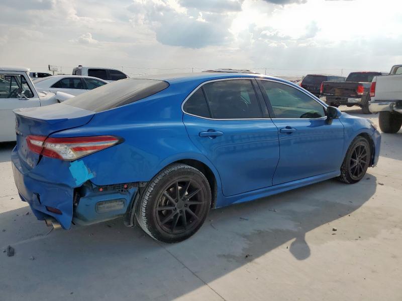 4T1B61HK2JU055977 - 2018 TOYOTA CAMRY XSE Синий фото 3