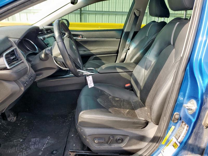 4T1B61HK2JU055977 - 2018 TOYOTA CAMRY XSE Синий фото 7