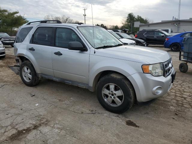 1FMCU9D71AKA42871 - 2010 FORD ESCAPE XLT SILVER photo 4