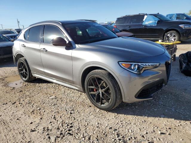 ZASPAKBN5L7C89542 - 2020 ALFA ROMEO STELVIO TI SILVER photo 4