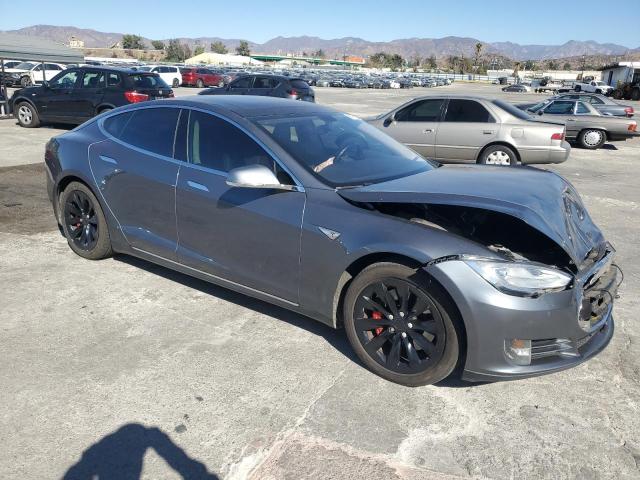 5YJSA1CN7DFP21684 - 2013 TESLA MODEL S GRAY photo 4