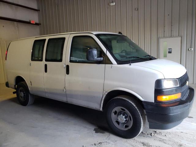 1GCWGAFP1M1263467 - 2021 CHEVROLET EXPRESS G2 WHITE photo 4