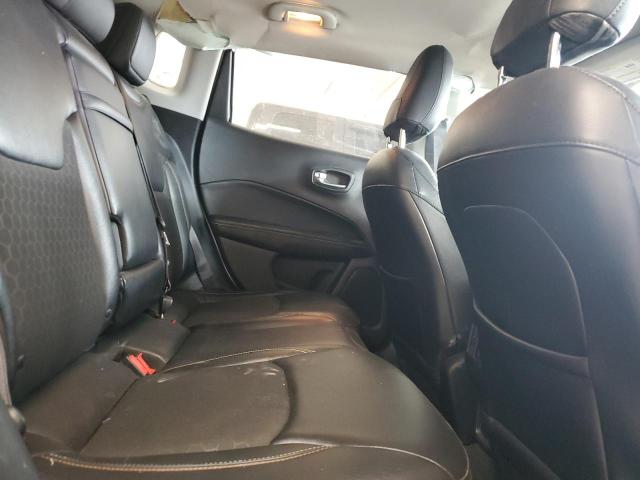 3C4NJCBB6JT233193 - 2018 JEEP COMPASS LATITUDE 灰色 照片 11